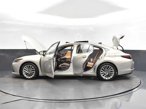 Used 2022 Lexus ES 350 Ultra Luxury FWD image 48