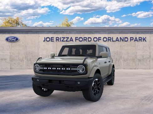 New 2026 Ford Bronco Outer Banks AWD/4WD image 2