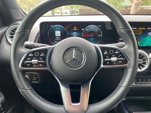 Used 2023 Mercedes-Benz EQB 250+ image 36