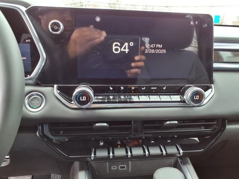 New 2025 GMC Canyon Elevation w/ Convenience Package image 18