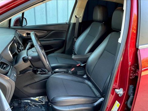 Used 2022 Buick Encore Preferred w/ Safety Package image 6