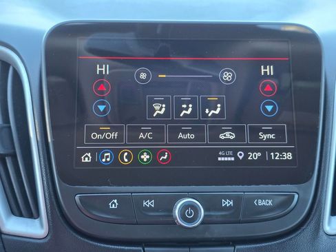 Used 2024 Chevrolet Malibu LT image 39