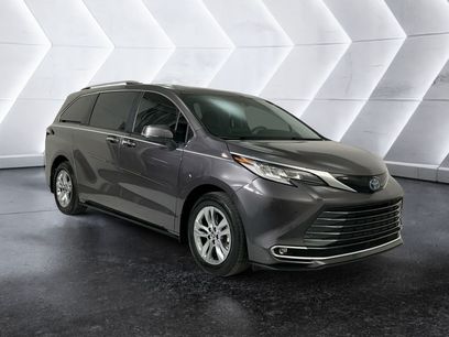 Used 2023 Toyota Sienna Limited