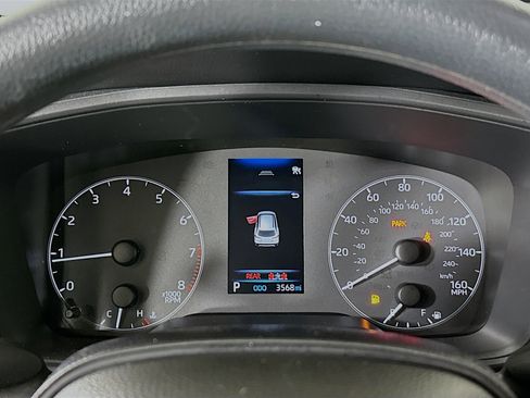 Used 2024 Toyota Corolla Cross L image 19