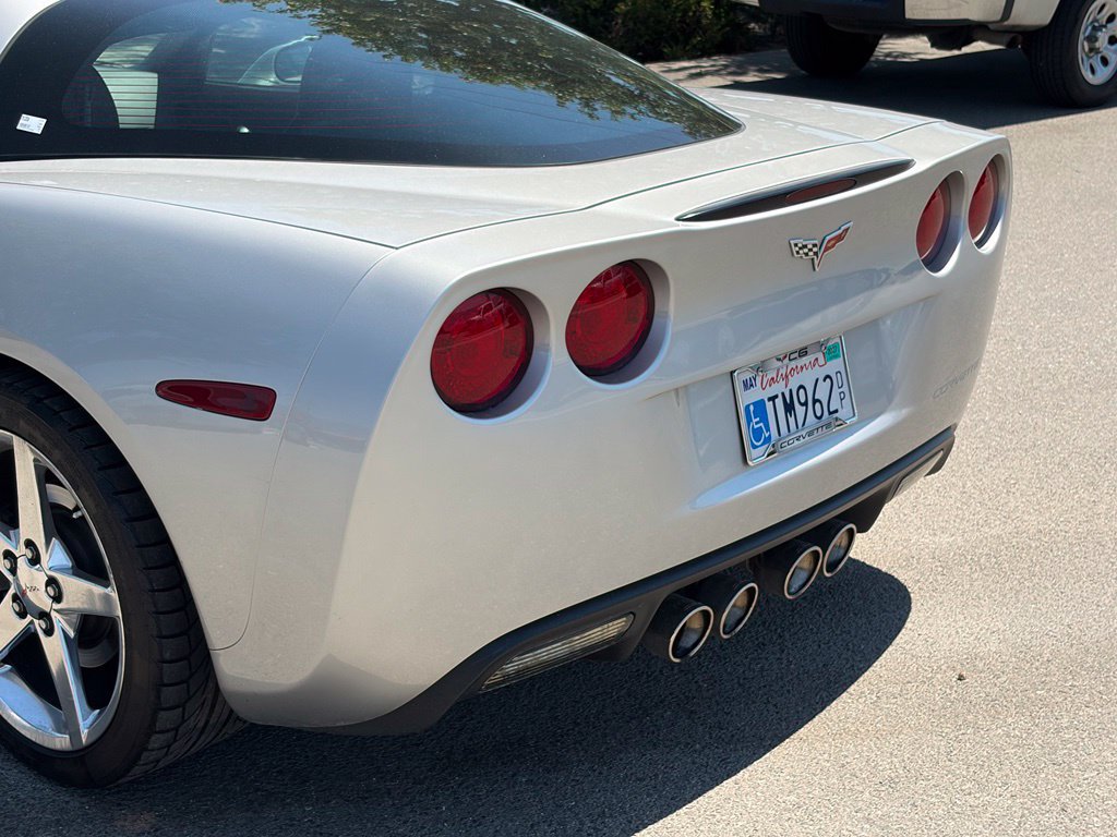 Used 2007 Chevrolet Corvette Coupe RWD image 12