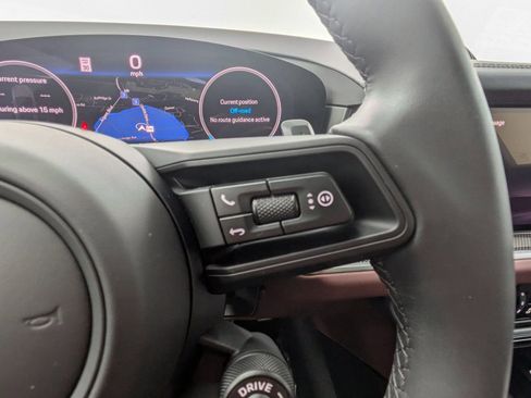 New 2026 Porsche Cayenne S image 13