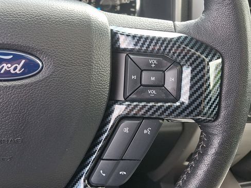Used 2020 Ford F150 Lariat AWD/4WD image 23