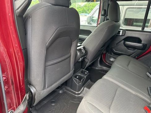 Used 2022 Jeep Wrangler Unlimited Sport AWD/4WD image 26