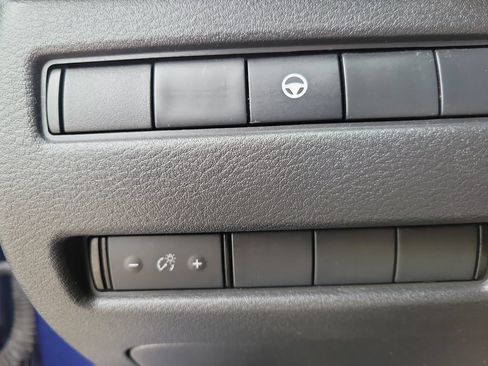 Used 2023 Nissan Rogue SV FWD image 19