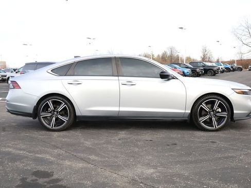 Used 2023 Honda Accord Sport image 4
