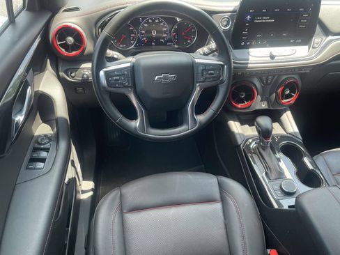Used 2025 Chevrolet Blazer RS FWD image 11