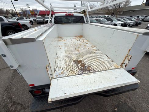 Used 2022 RAM 2500 Tradesman w/ Protection Group image 14