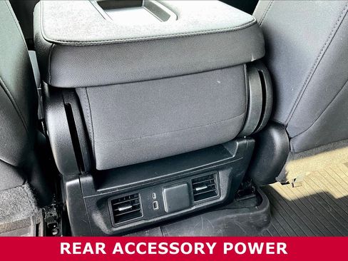 Used 2023 Chevrolet Silverado 1500 LT Trail Boss image 10