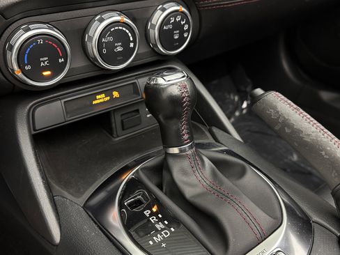 Used 2018 MAZDA MX-5 Miata Grand Touring image 12