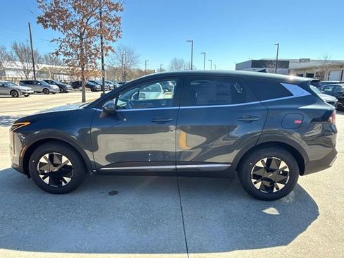 New 2026 Kia Sportage LX image 5