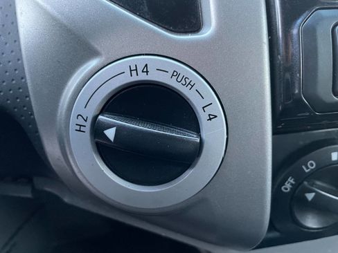 Used 2015 Toyota Tacoma 4x4 Double Cab w/ SR5 Package image 20