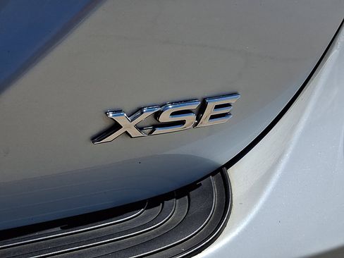 Used 2019 Toyota Camry XSE FWD image 32