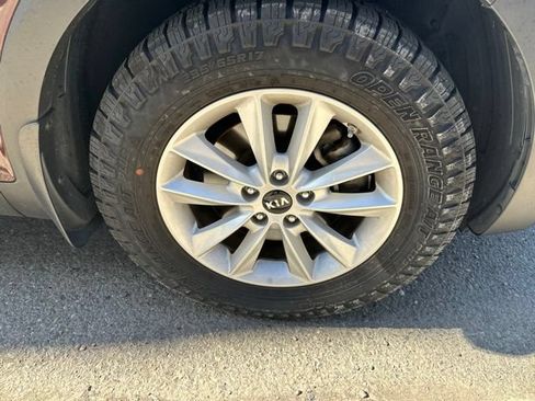 Used 2020 Kia Sorento LX w/ LX I4 Convenience Package AWD/4WD image 5