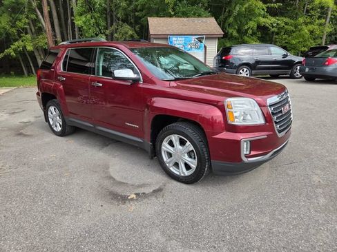 Used 2017 GMC Terrain SLT w/ Open Road Package FWD image 8