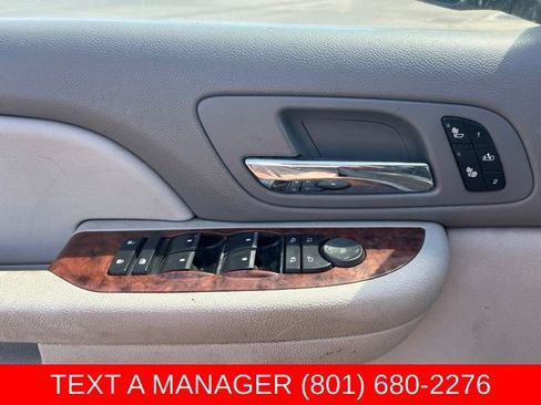 Used 2008 Chevrolet Suburban LTZ w/ LTZ Preferred Equipment Group AWD/4WD image 15