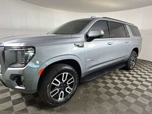 Used 2024 GMC Yukon XL AT4 w/ Technology Package AWD/4WD image 6