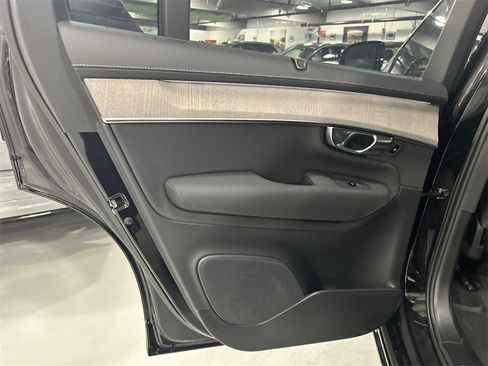 Used 2026 Volvo XC90 B6 Ultra w/ Protection Package image 22