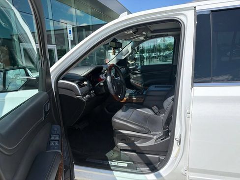 Used 2017 Chevrolet Tahoe Premier RWD image 8