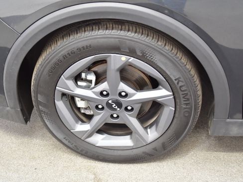 Used 2025 Kia K4 FWD image 34