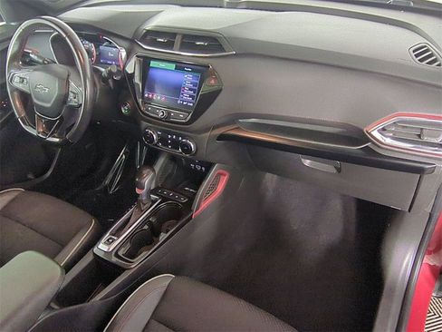 Certified 2021 Chevrolet TrailBlazer RS w/ Sun and Liftgate Package image 30