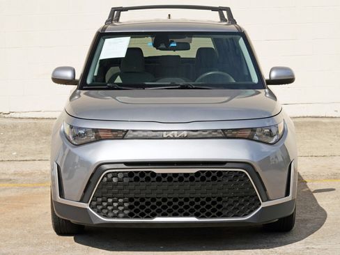 Used 2023 Kia Soul LX w/ LX Technology Package FWD image 38