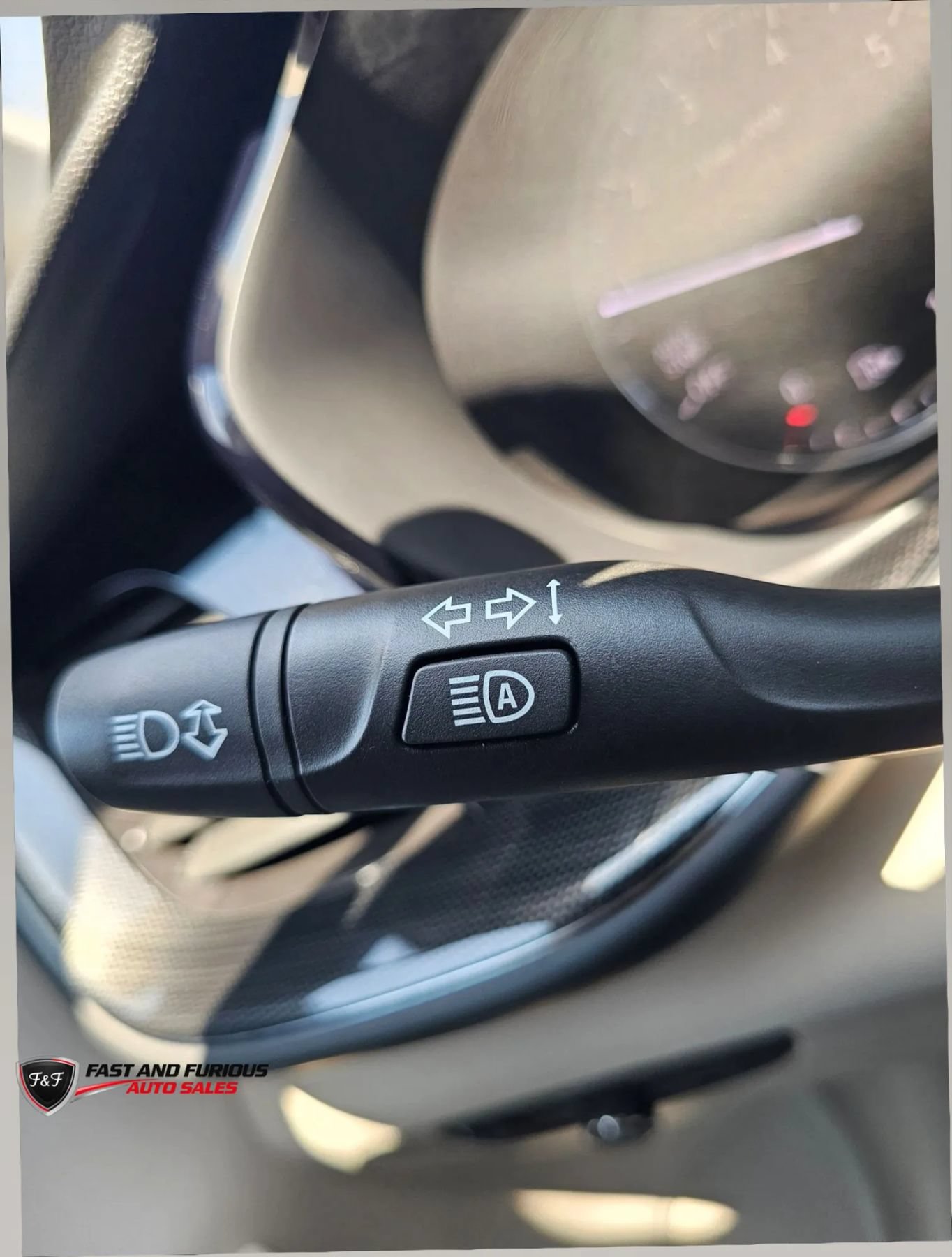 Used 2021 Buick Envision Essence AWD/4WD image 19