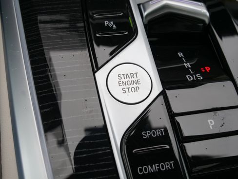 New 2026 BMW X5 sDrive40i w/ M Sport Package image 26