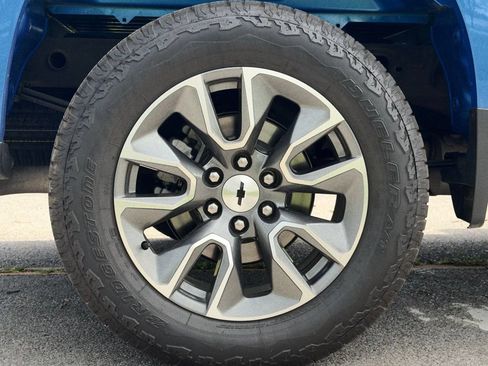 Used 2025 Chevrolet Silverado 1500 RST AWD/4WD image 30
