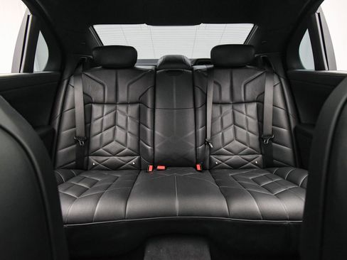 Used 2024 BMW 760i xDrive 760i xDrive image 17