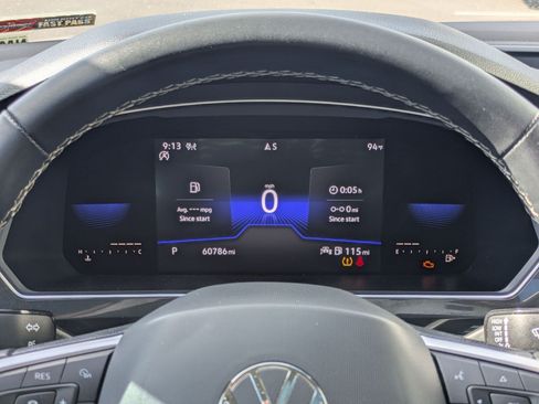Used 2022 Volkswagen Tiguan SE AWD/4WD image 25