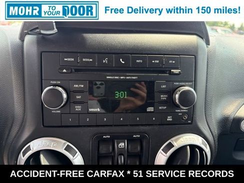 Used 2015 Jeep Wrangler Unlimited Rubicon w/ Connectivity Group AWD/4WD image 22