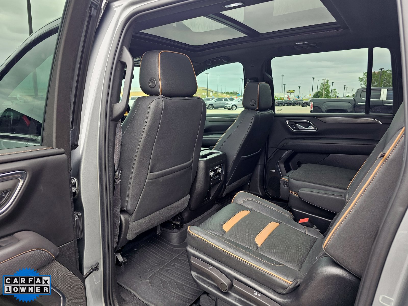 Used 2023 GMC Yukon XL AT4 w/ AT4 Premium Plus Package AWD/4WD image 38