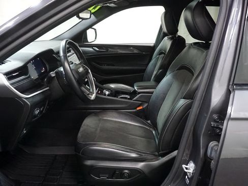 Used 2022 Jeep Grand Cherokee L Laredo AWD/4WD image 9