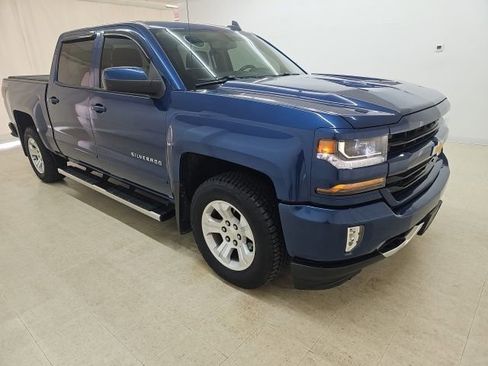 Used 2017 Chevrolet Silverado 1500 LT w/ All Star Edition AWD/4WD image 29