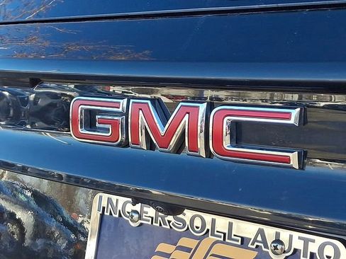 Used 2025 GMC Acadia Elevation image 34