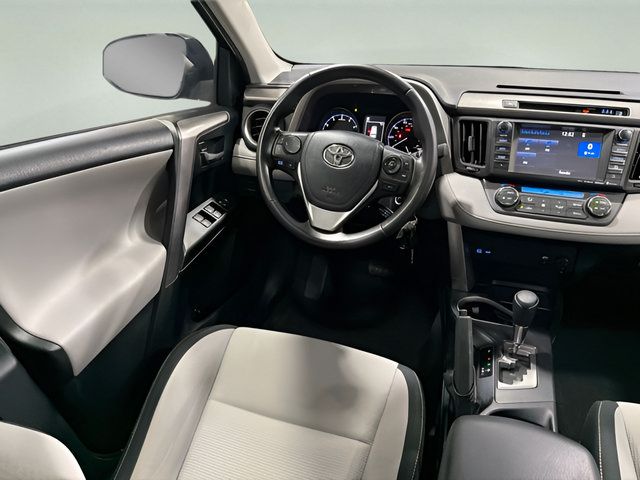Used 2017 Toyota RAV4 XLE FWD image 27