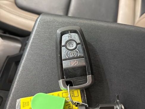 Used 2022 Ford Bronco Wildtrak AWD/4WD image 31