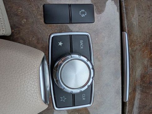 Used 2014 Mercedes-Benz E 350 Sedan image 36