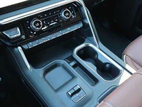 New 2026 GMC Sierra 2500 Denali Ultimate w/ Max Trailering Package image 19