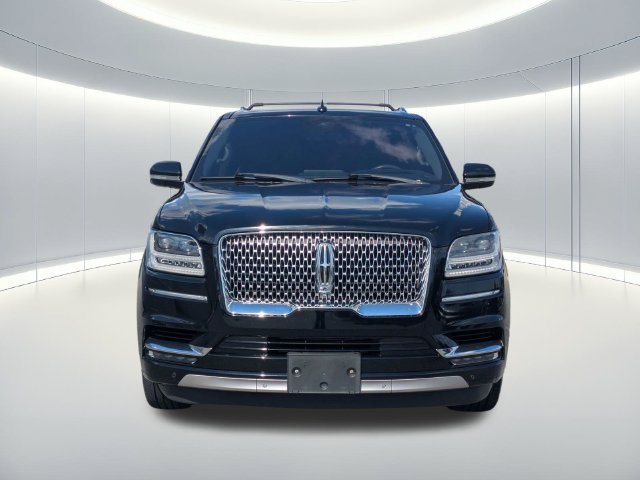 Used 2018 Lincoln Navigator Reserve w/ Technology Package AWD/4WD image 9