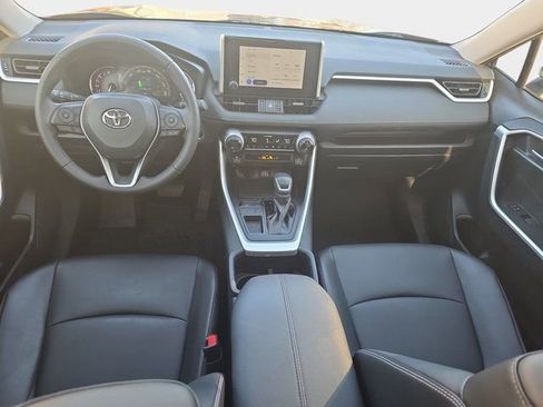 Used 2024 Toyota RAV4 XLE Premium image 9