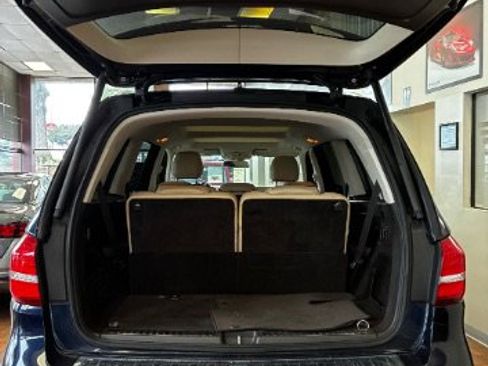 Used 2018 Mercedes-Benz GLS 450 4MATIC w/ Premium Package image 12