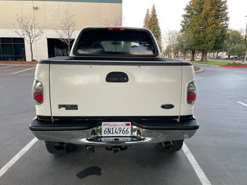 Used 2001 Ford F150 Lariat image 6