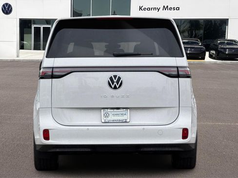 New 2025 Volkswagen ID. Buzz Pro S image 5
