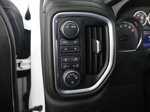 Used 2020 Chevrolet Silverado 1500 RST AWD/4WD image 32